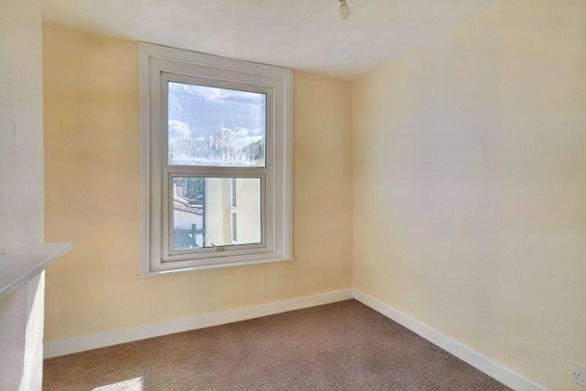 102 Radcliffe Road, Northam, Southampton, SO14 0PR 10