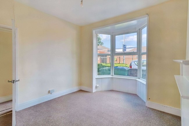 102 Radcliffe Road, Northam, Southampton, SO14 0PR 10