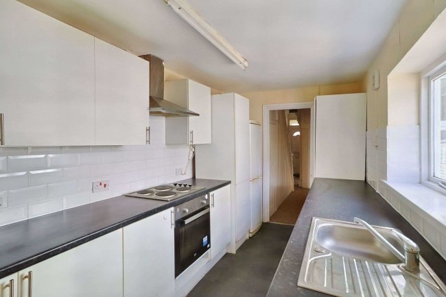 102 Radcliffe Road, Northam, Southampton, SO14 0PR 10