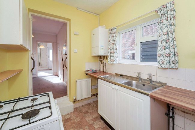 1 Gladstone Road, Burgess Hill,  RH15 0QQ 3