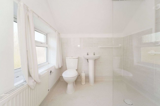 1 Gladstone Road, Burgess Hill,  RH15 0QQ 3