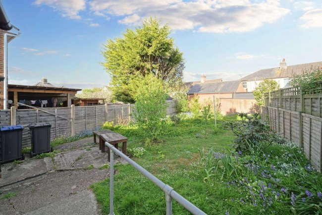 1 Gladstone Road, Burgess Hill,  RH15 0QQ 3