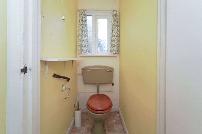 1 Gladstone Road, Burgess Hill,  RH15 0QQ 3