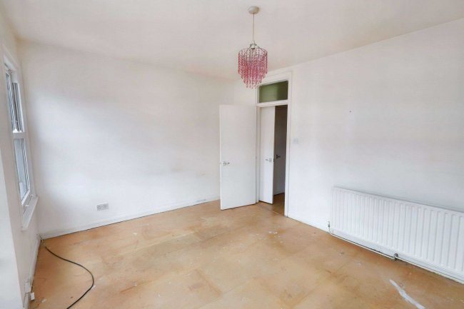 Flat B, 43 Cobbold Road, London, NW10 9SU 6