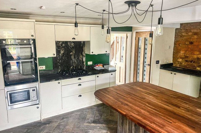 2 Ida Villas, Sandhurst Lane, Gloucester, Gloucestershire, GL2 9NG 4