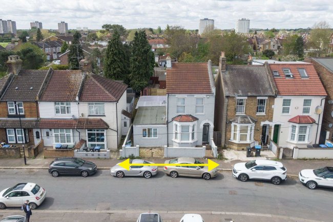 77 Standard Road, Enfield EN3 6DP 9