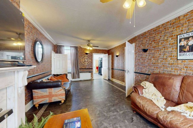 77 Standard Road, Enfield EN3 6DP 9