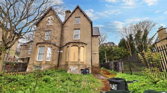 10 Oakroyd Villas, Oakroyd Terrace, Bradford, BD8 7AD 10