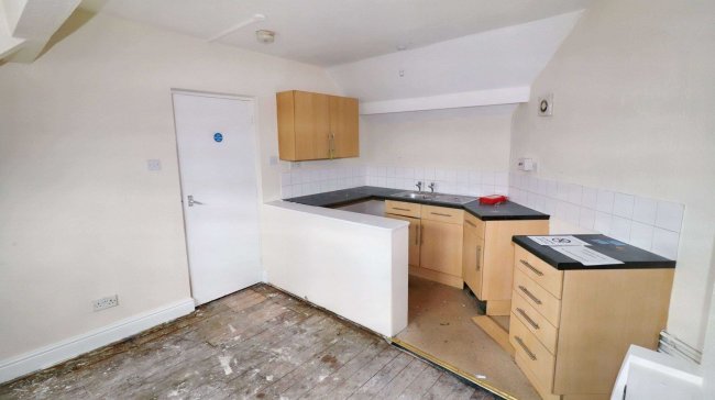 205 Toller Lane, Bradford, BD9 5DS 3