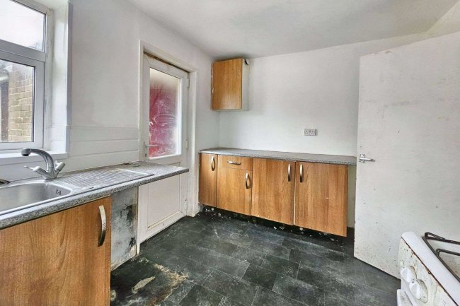 28 Northumberland Road, Stockport, Cheshire, SK5 8LT 1