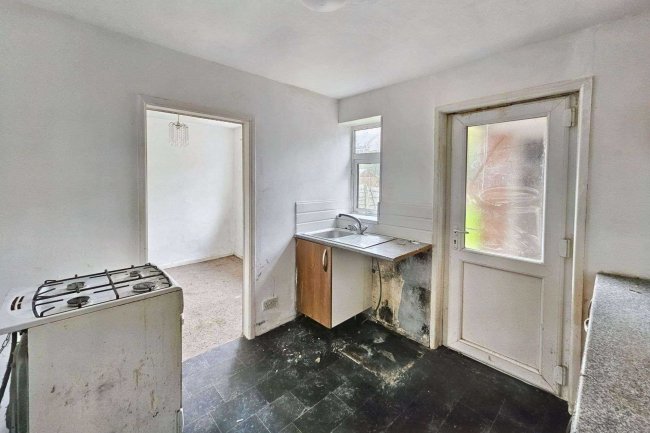 28 Northumberland Road, Stockport, Cheshire, SK5 8LT 1