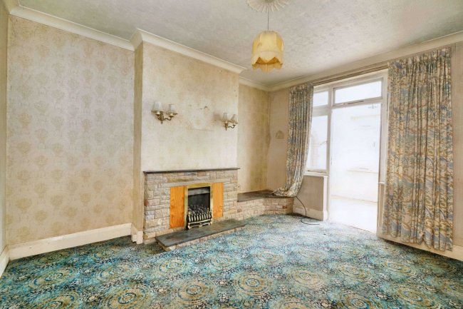 607 Cannock Road, Wolverhampton, WV10 0RP 9