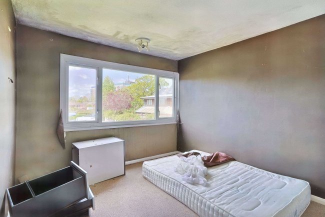 21 Flexford Gardens, Havant, Hampshire, PO9 2LQ 8