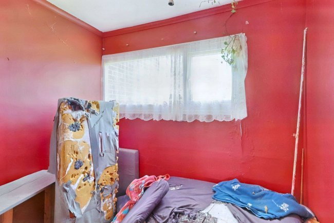 21 Flexford Gardens, Havant, Hampshire, PO9 2LQ 8