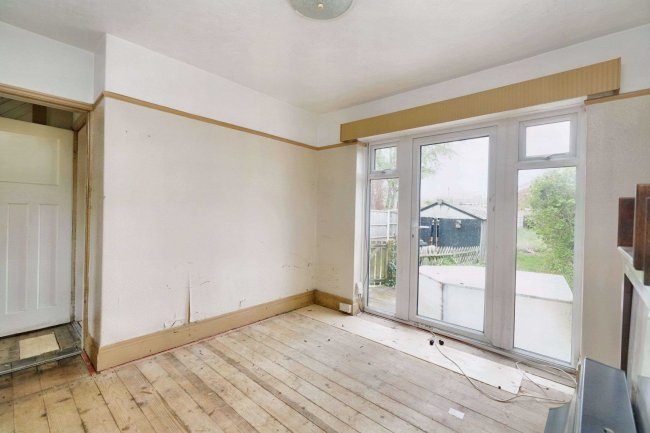 418 The Radleys, Birmingham, B33 0JA 2