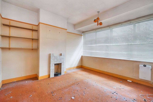 418 The Radleys, Birmingham, B33 0JA 2