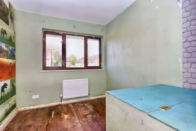 26 Dryden Crescent, Stafford, ST17 9YH 4