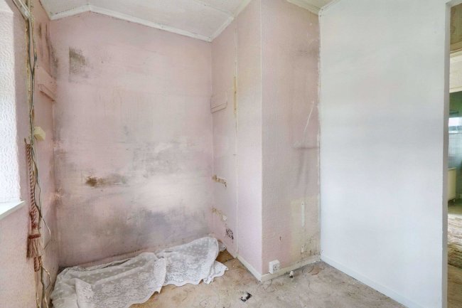 16 Bridgeford Road, Shard End, Birmingham, West Midlands, B34 6RD 7