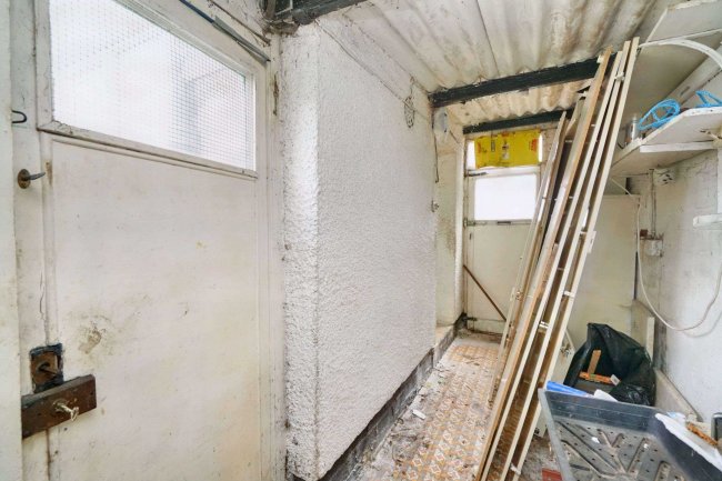 16 Bridgeford Road, Shard End, Birmingham, West Midlands, B34 6RD 7