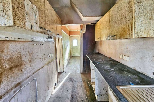 42 Lunedale Avenue, Blackpool, FY1 6LL 10