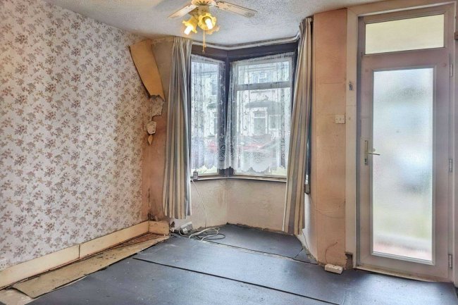 2 Adelaide Road, Gillingham, Kent, ME7 4NJ 10