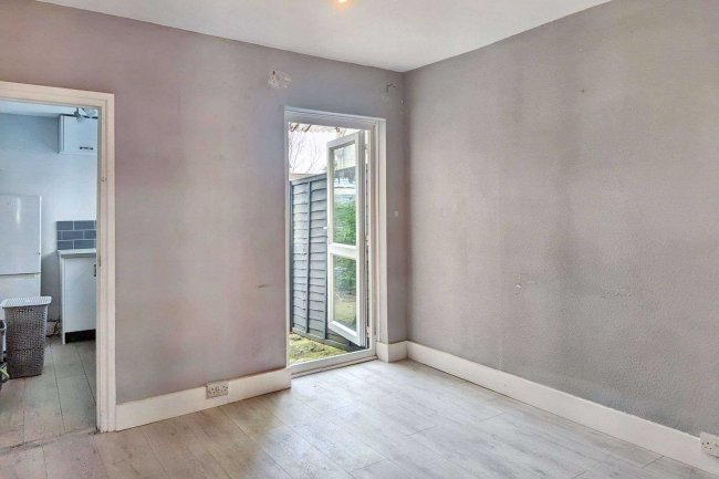 2 Adelaide Road, Gillingham, Kent, ME7 4NJ 10