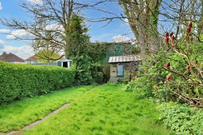 50 Beechwood Avenue, Wednesfield, Wolverhampton, WV11 1DT 5