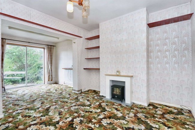 50 Beechwood Avenue, Wednesfield, Wolverhampton, WV11 1DT 5