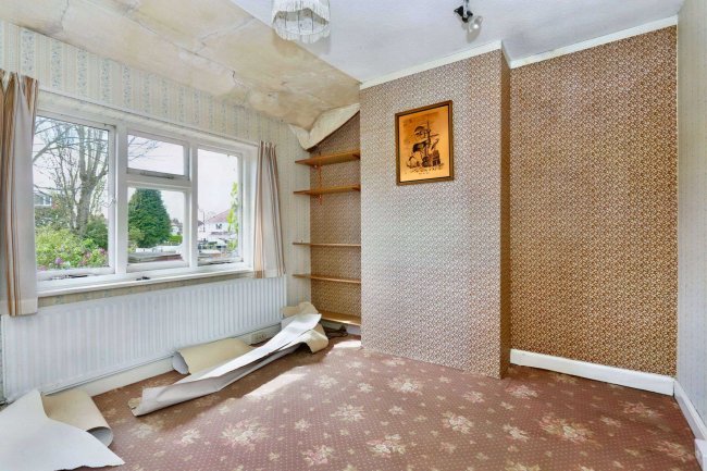 50 Beechwood Avenue, Wednesfield, Wolverhampton, WV11 1DT 5