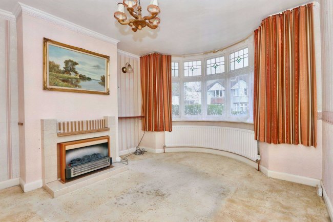 50 Beechwood Avenue, Wednesfield, Wolverhampton, WV11 1DT 5