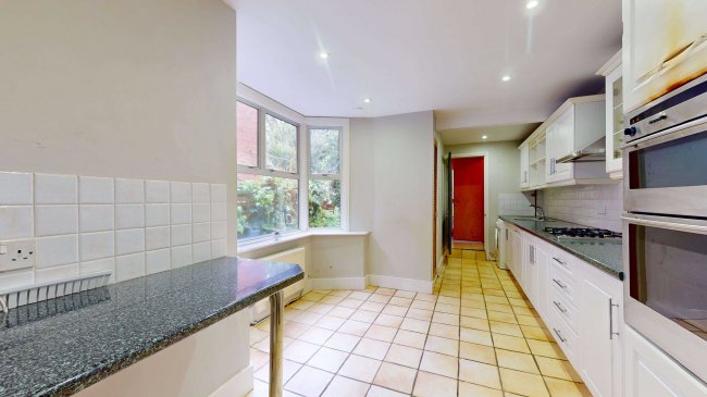 13 Huntingdon Road, East Finchley, London, N2 9DX 8