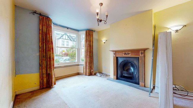 13 Huntingdon Road, East Finchley, London, N2 9DX 8