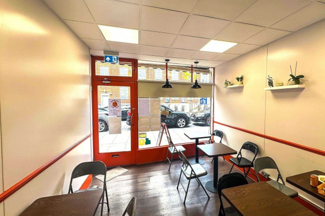 38 London Road, Twickenham, TW1 3RR 4