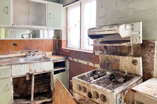 81 Rectory Lane, Chipstead, Banstead, Surrey, SM7 3PE 3