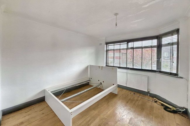 107 Empire Avenue, Edmonton, London, N18 1AR 6