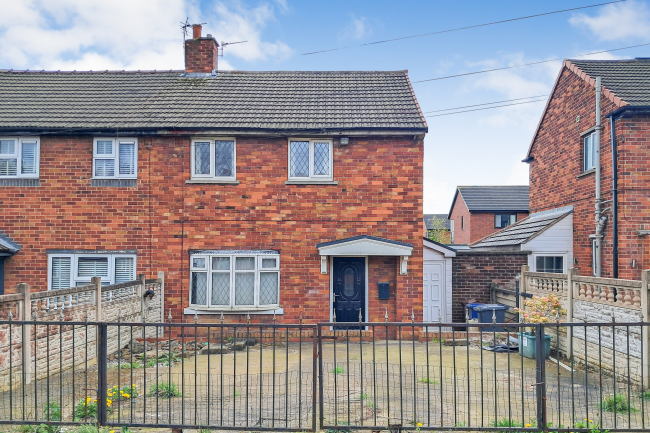 16 Hill Top Avenue, Athersley, Barnsley, S71 3DJ 4