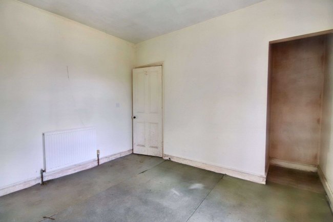 21 Tapton Terrace, Chesterfield, S41 7UF 3