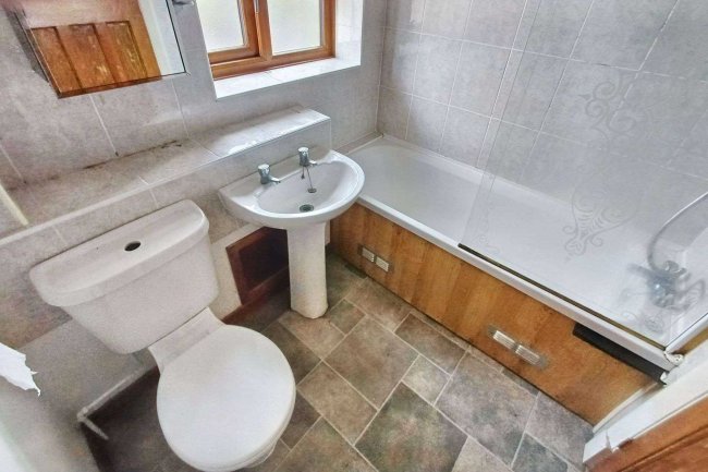 4 Coronation Road, Congleton, CW12 3HA 7