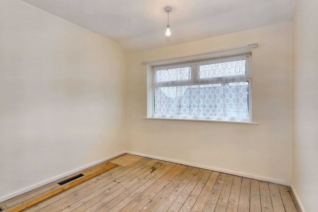 235 Furlong Road, Stoke-On-Trent ST6 5UP 1