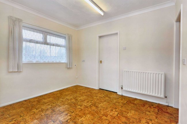 235 Furlong Road, Stoke-On-Trent ST6 5UP 1