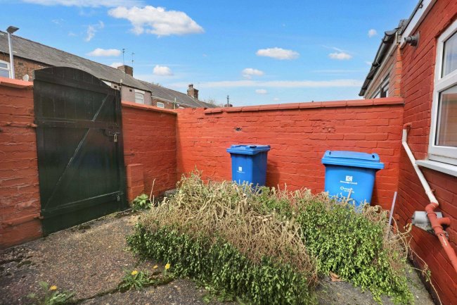 16 Halsnead Avenue, Whiston, Prescot, L35 3SD 10