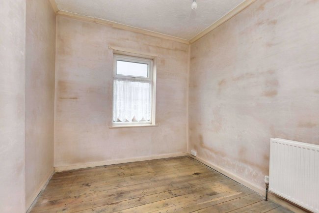 16 Halsnead Avenue, Whiston, Prescot, L35 3SD 10