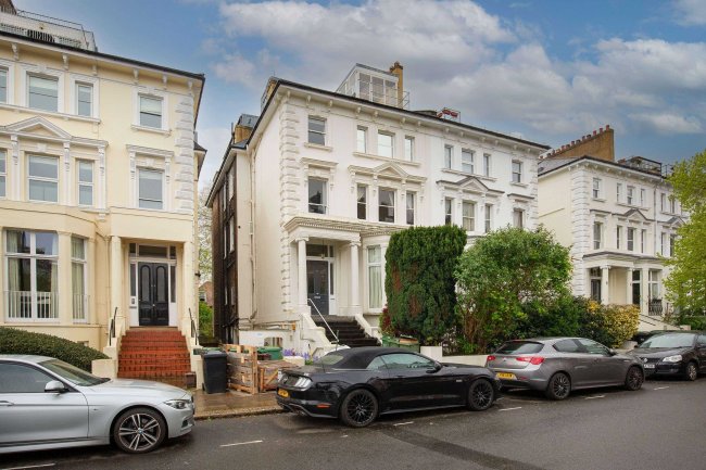 67E Belsize Park Gardens, Hampstead, London, NW3 4JN 10