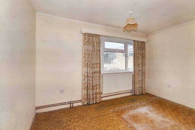 371 Sturry Road, Canterbury, Kent, CT2 0AA 8