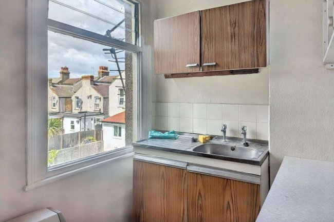 2a Sussex Road, Dartford, Kent, DA1 1SH 7