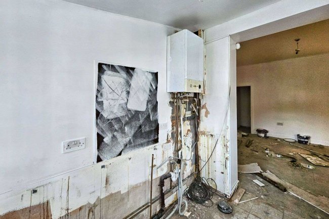 10 Edmund Street, Accrington, Lancashire, BB5 2HJ 9