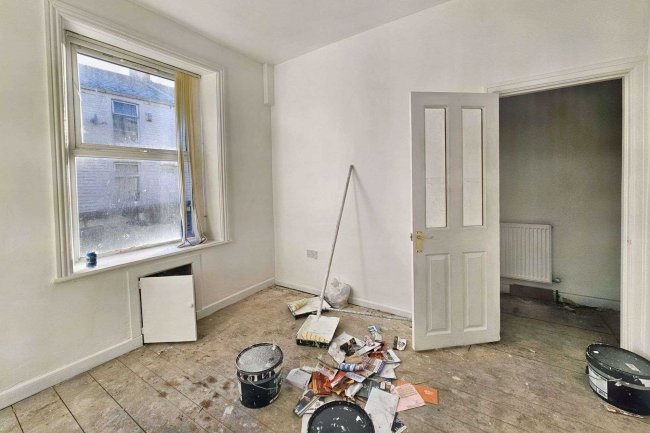 10 Edmund Street, Accrington, Lancashire, BB5 2HJ 9