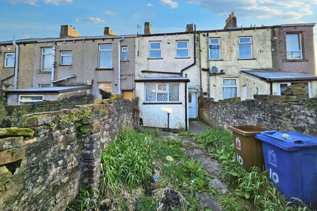 10 Edmund Street, Accrington, Lancashire, BB5 2HJ 9