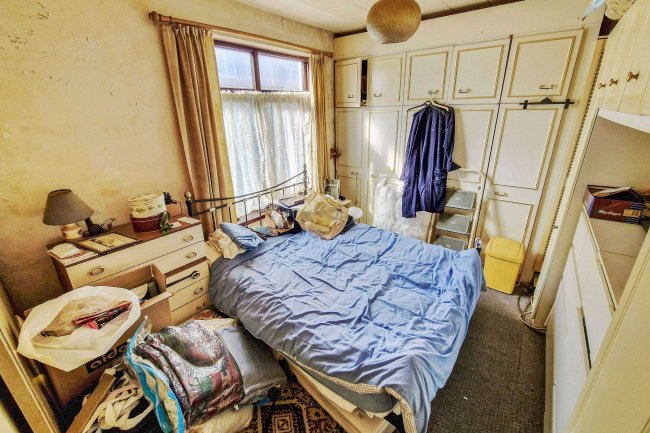 92 Dewe Road, Brighton, East Sussex, BN2 4BD 1