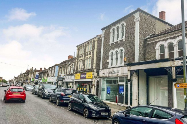 98 High Street, Staple Hill, Bristol BS16 5HL 4